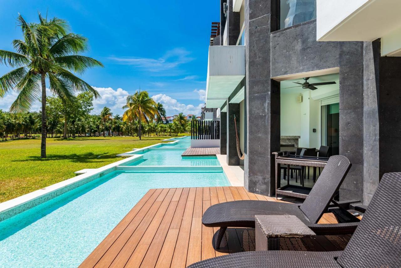 Mareazul Beach Front Condos At Плайя-дель-Кармен Екстер'єр фото