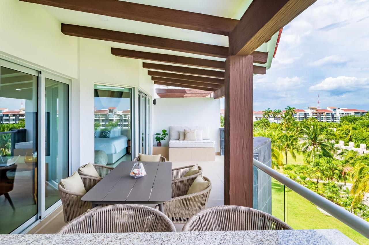 Mareazul Beach Front Condos At Плайя-дель-Кармен Екстер'єр фото