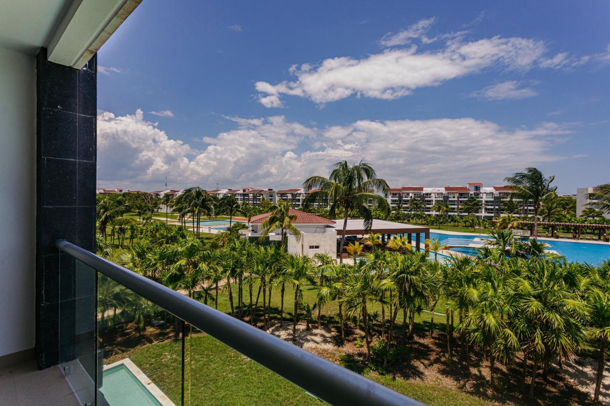 Mareazul Beach Front Condos At Плайя-дель-Кармен Екстер'єр фото